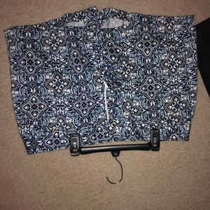 Patterned White House black market shorts